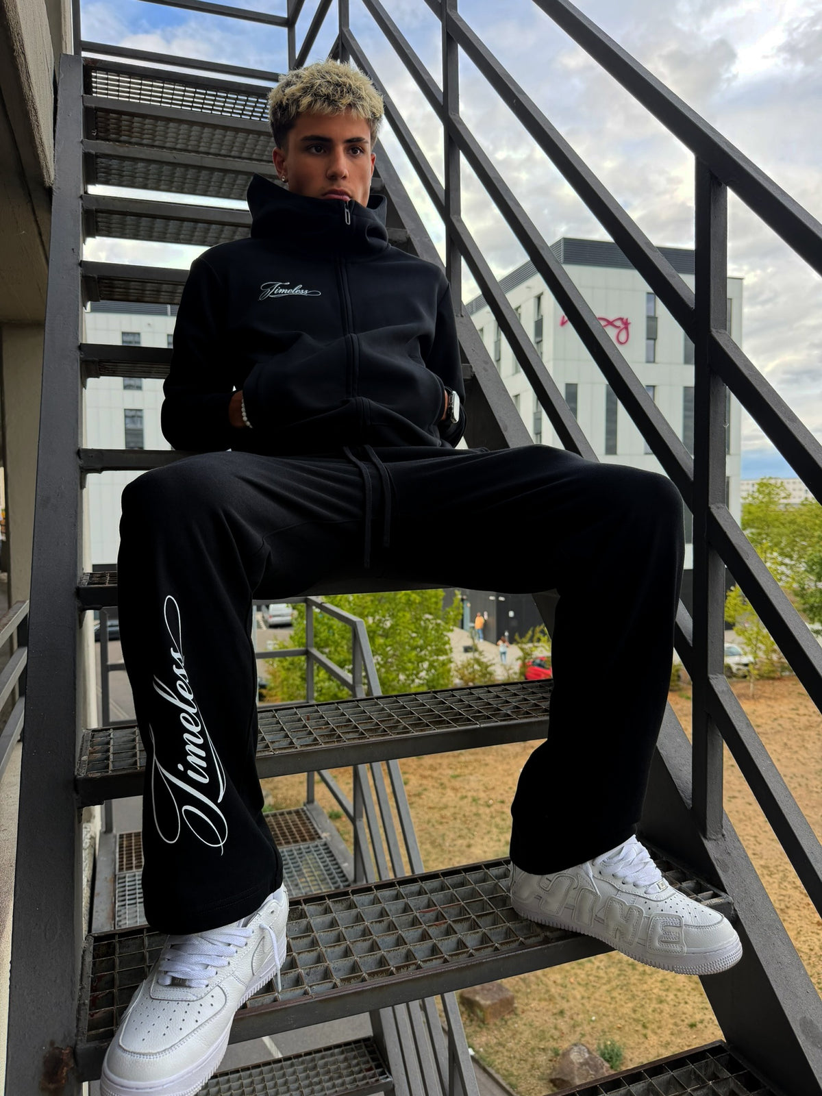 "Script" - Timeless Open Leg Jogger